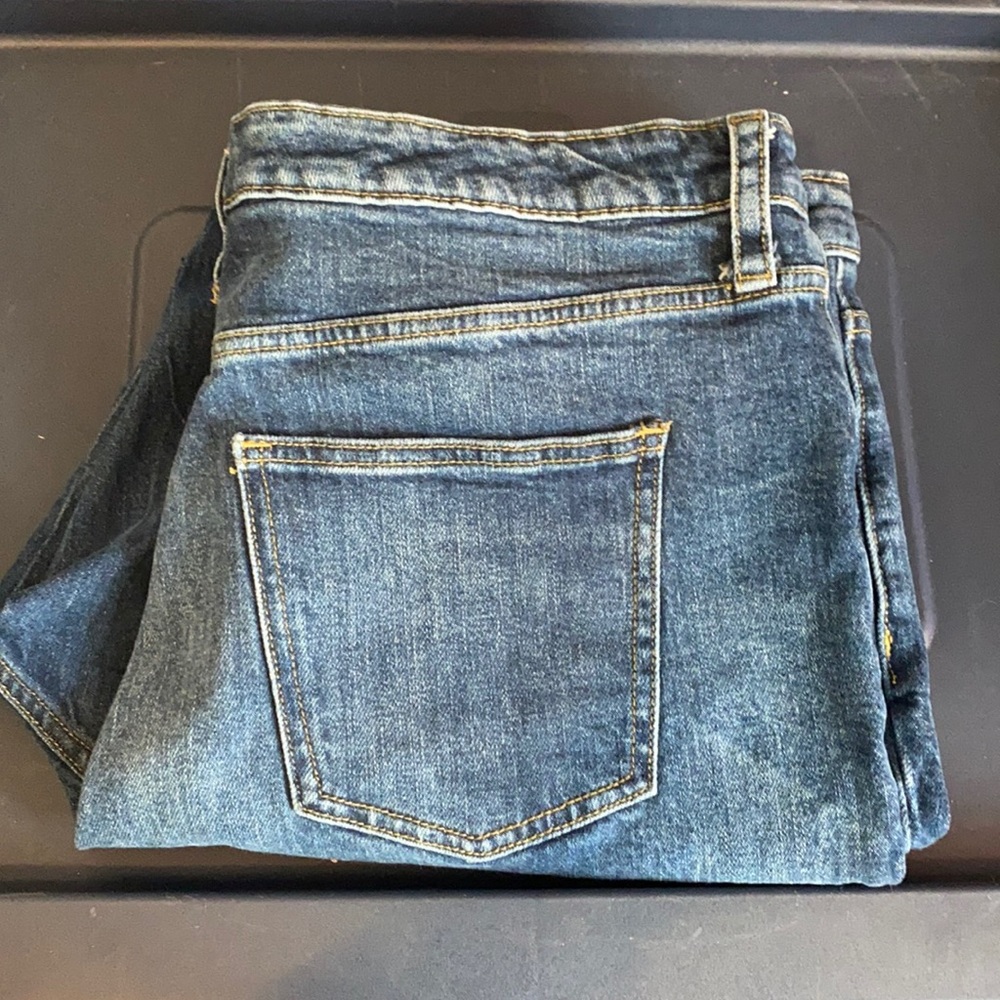 Size 16 Universal Thread Jeans Never Worn